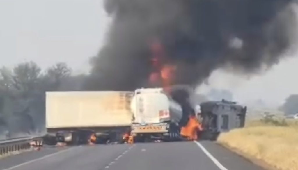 Serious accident on the N1 Pienaars River