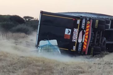 R521 Dendron road remains closed