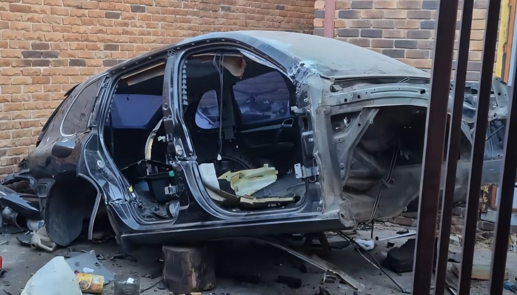 Stolen Porsche Cayenne Porsche Cayenne found stripped in Polokwane, Limpopo