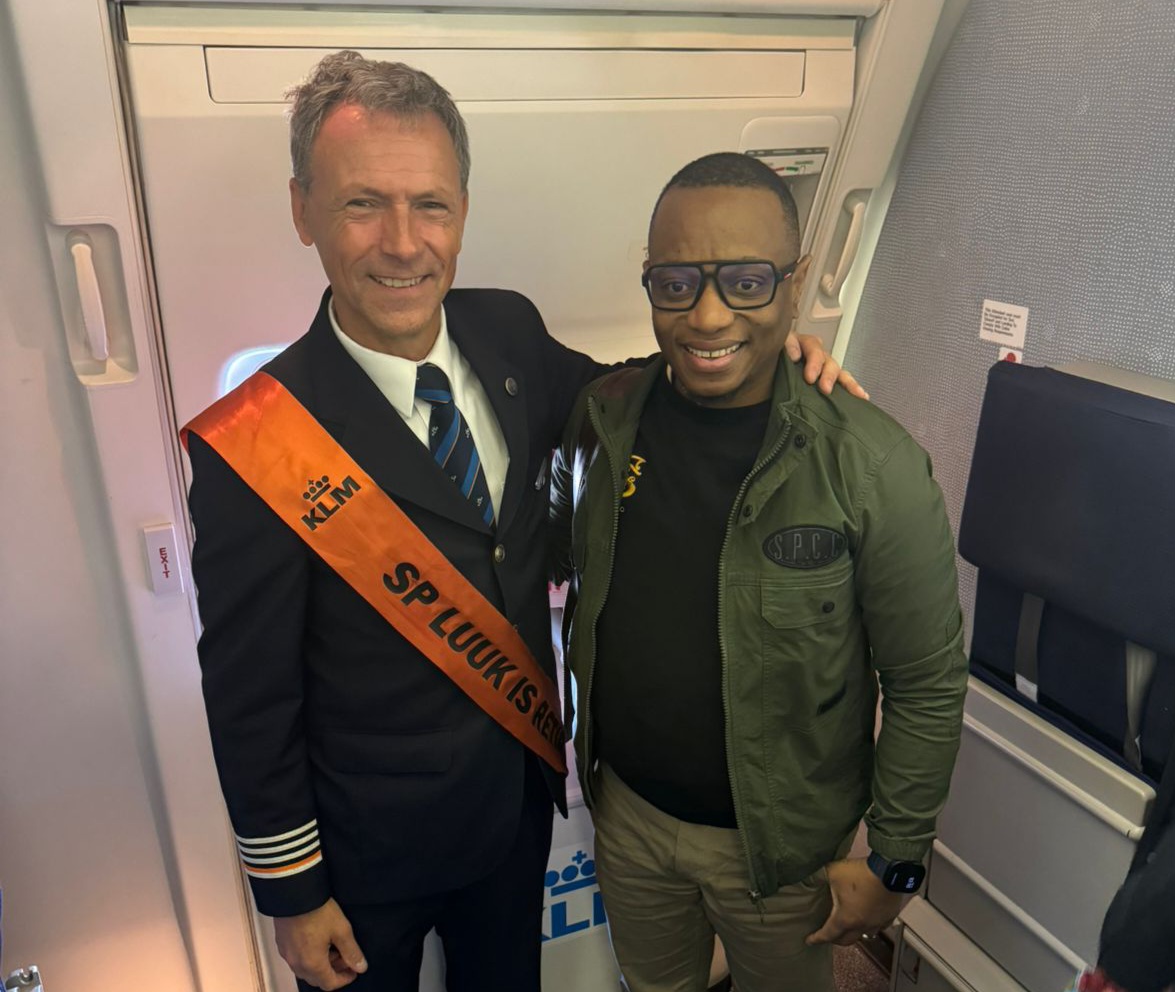 Dr Makhomisane and Senior Pilot Luuk on a flight to Spain 